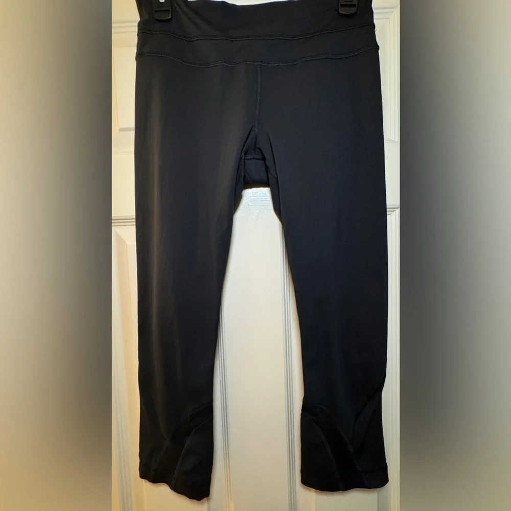 Lululemon Inspire Crop Leggings Size 6 Black Mesh Panel Running Yoga Pants